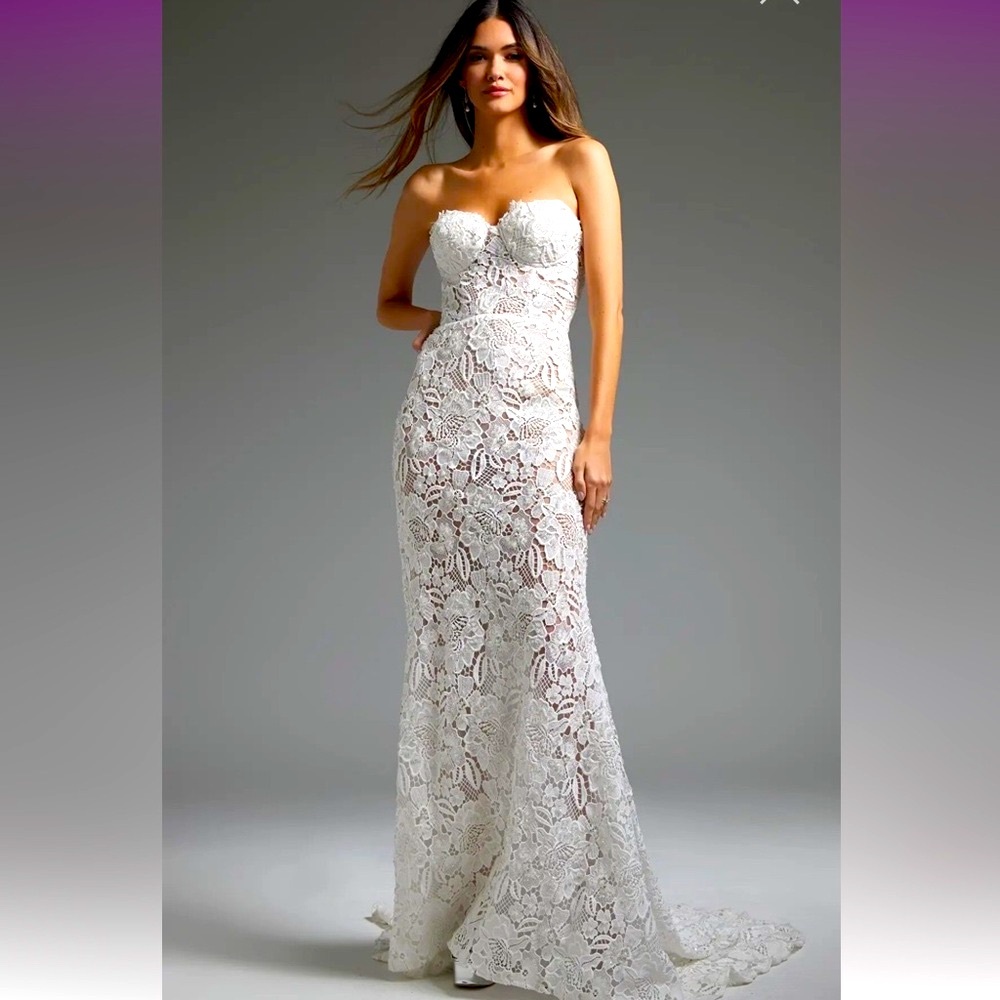 Sarah seven beautiful lace dress